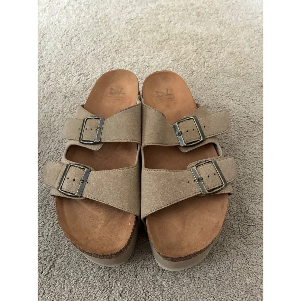 Dirty Laundry Platform Sandals Womens 9 Tan Double Buckle Suede Wedge Slides